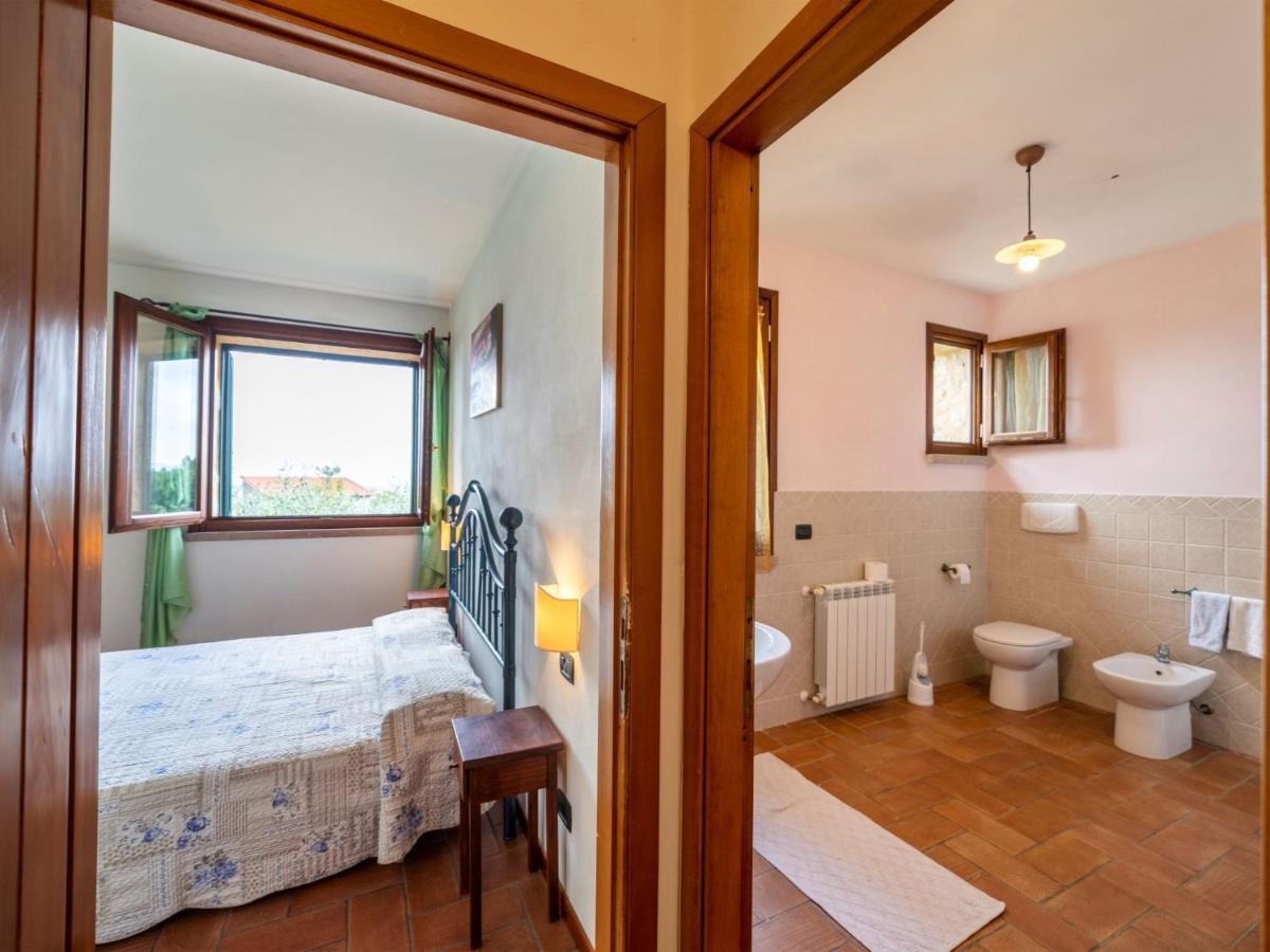 Holiday Home Rustico Cavernoso By Interhome Colle Val D'Elsa Luaran gambar