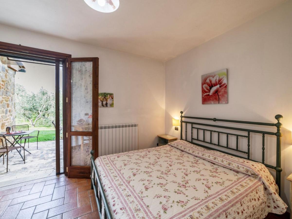 Holiday Home Rustico Cavernoso By Interhome Colle Val D'Elsa Luaran gambar