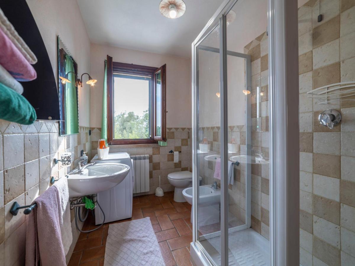 Holiday Home Rustico Cavernoso By Interhome Colle Val D'Elsa Luaran gambar